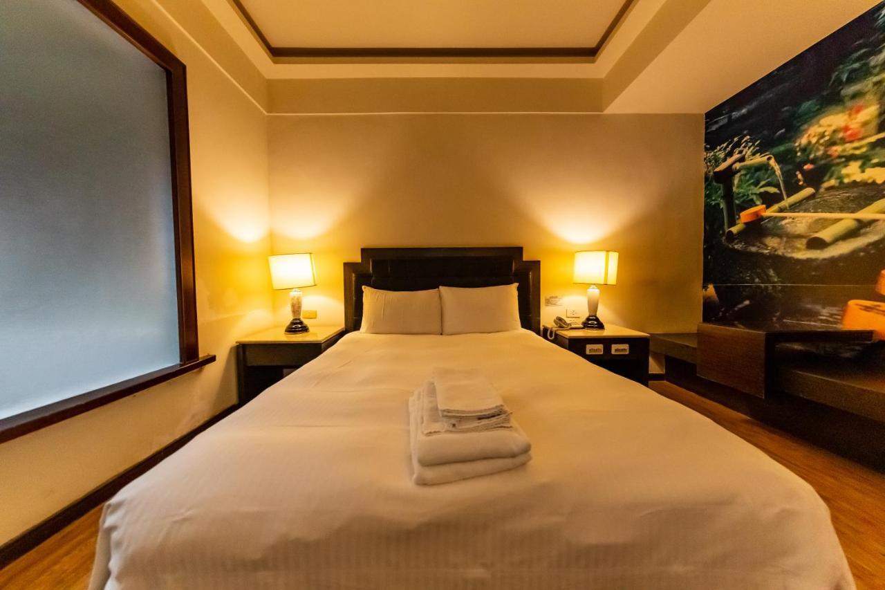I Hi Sanduo Travel Hotel Kaohsiung Exteriör bild